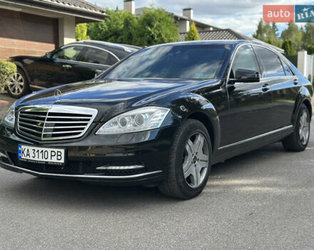 Чорний Мерседес С Клас, об'ємом двигуна 4 л та пробігом 160 тис. км за 60000 $, фото 1 на Automoto.ua