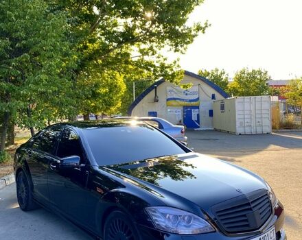 Чорний Мерседес С Клас, об'ємом двигуна 3 л та пробігом 280 тис. км за 13500 $, фото 1 на Automoto.ua