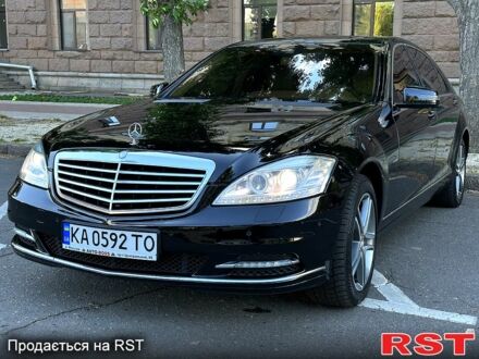 Мерседес С Клас 2011 у Миколаєві на Automoto.ua Чорний Мерседес С Клас, об'ємом двигуна 4.7 л та пробігом 202 тис. км за 15700 $, фото 1 на Automoto.ua