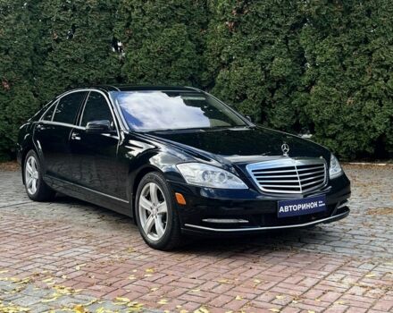 Чорний Мерседес С Клас, об'ємом двигуна 5.5 л та пробігом 223 тис. км за 18999 $, фото 1 на Automoto.ua