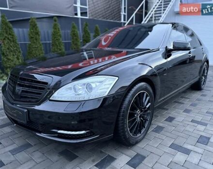 Черный Мерседес С Класс, объемом двигателя 3 л и пробегом 279 тыс. км за 17700 $, фото 1 на Automoto.ua