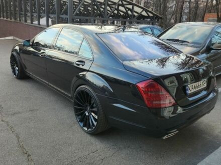Чорний Мерседес С Клас, об'ємом двигуна 4.7 л та пробігом 267 тис. км за 15800 $, фото 1 на Automoto.ua