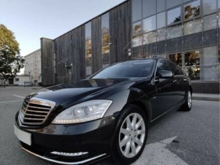 Мерседес С Класс 2012 в Львове на Automoto.ua Черный Мерседес С Класс, объемом двигателя 3 л и пробегом 135 тыс. км за 7655 $, фото 1 на Automoto.ua
