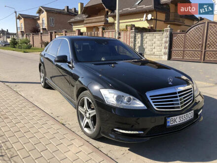 Мерседес С Класс 2012 в Ровно на Automoto.ua Черный Мерседес С Класс, объемом двигателя 0 л и пробегом 260 тыс. км за 14000 $, фото 1 на Automoto.ua