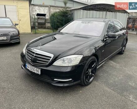 Черный Мерседес С Класс, объемом двигателя 3 л и пробегом 280 тыс. км за 19999 $, фото 1 на Automoto.ua