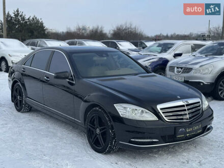 Черный Мерседес С Класс, объемом двигателя 4.7 л и пробегом 183 тыс. км за 21900 $, фото 1 на Automoto.ua