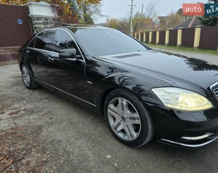 Черный Мерседес С Класс, объемом двигателя 3.5 л и пробегом 188 тыс. км за 14999 $, фото 1 на Automoto.ua