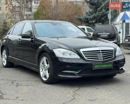 Черный Мерседес С Класс, объемом двигателя 4.7 л и пробегом 170 тыс. км за 13900 $, фото 1 на Automoto.ua