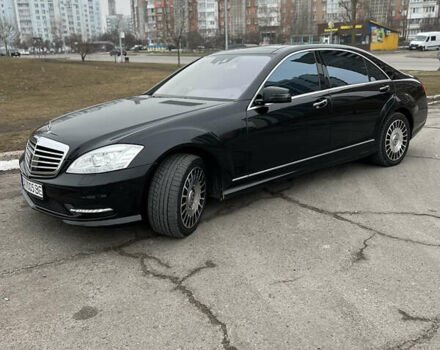 Чорний Мерседес С Клас, об'ємом двигуна 4.7 л та пробігом 150 тис. км за 15700 $, фото 1 на Automoto.ua