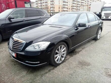 Мерседес С Класс 2013 в Хмельницком на Automoto.ua Черный Мерседес С Класс, объемом двигателя 3 л и пробегом 197 тыс. км за 26000 $, фото 1 на Automoto.ua