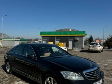 Чорний Мерседес С Клас, об'ємом двигуна 3 л та пробігом 207 тис. км за 22800 $, фото 1 на Automoto.ua