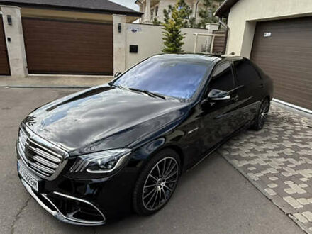 Черный Мерседес С Класс, объемом двигателя 4.66 л и пробегом 130 тыс. км за 30000 $, фото 1 на Automoto.ua