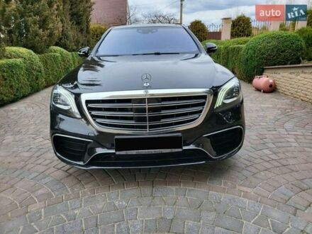 Черный Мерседес С Класс, объемом двигателя 5.5 л и пробегом 115 тыс. км за 60000 $, фото 1 на Automoto.ua