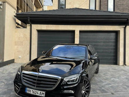 Мерседес С Класс 2017 в Одессе на Automoto.ua Черный Мерседес С Класс, объемом двигателя 3.98 л и пробегом 114 тыс. км за 63000 $, фото 1 на Automoto.ua