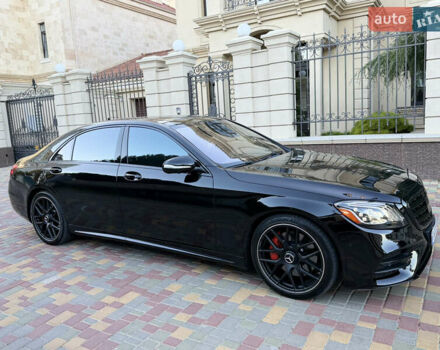 Черный Мерседес С Класс, объемом двигателя 3 л и пробегом 170 тыс. км за 37900 $, фото 1 на Automoto.ua