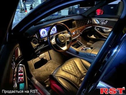 Черный Мерседес С Класс, объемом двигателя 4 л и пробегом 155 тыс. км за 65000 $, фото 1 на Automoto.ua