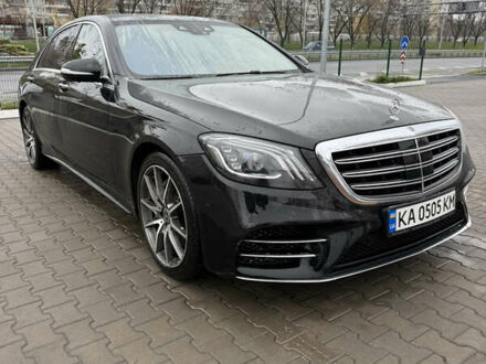 Черный Мерседес С Класс, объемом двигателя 3 л и пробегом 150 тыс. км за 55000 $, фото 1 на Automoto.ua