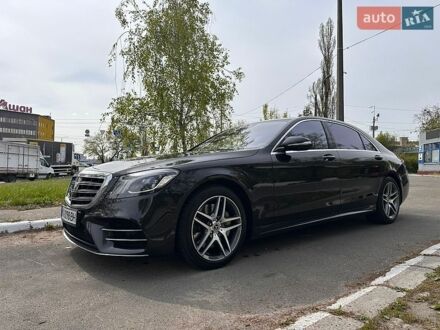 Черный Мерседес С Класс, объемом двигателя 3.98 л и пробегом 175 тыс. км за 57000 $, фото 1 на Automoto.ua