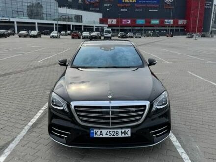 Чорний Мерседес С Клас, об'ємом двигуна 3.98 л та пробігом 149 тис. км за 60000 $, фото 1 на Automoto.ua