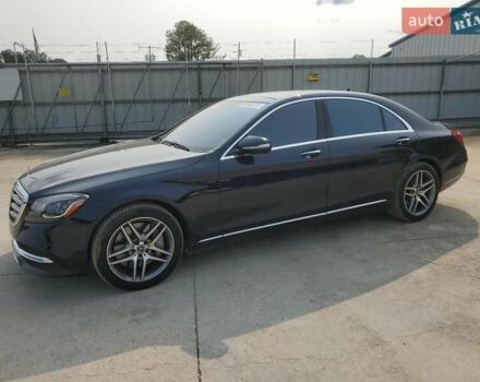 Черный Мерседес С Класс, объемом двигателя 4 л и пробегом 100 тыс. км за 15100 $, фото 1 на Automoto.ua