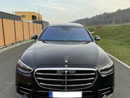 Черный Мерседес С Класс, объемом двигателя 3 л и пробегом 94 тыс. км за 140331 $, фото 1 на Automoto.ua