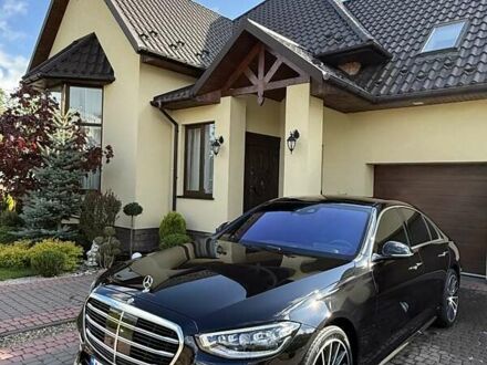 Черный Мерседес С Класс, объемом двигателя 2.93 л и пробегом 75 тыс. км за 91999 $, фото 1 на Automoto.ua