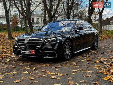 Черный Мерседес С Класс, объемом двигателя 3 л и пробегом 77 тыс. км за 125990 $, фото 1 на Automoto.ua