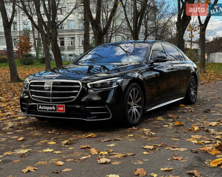 Черный Мерседес С Класс, объемом двигателя 3 л и пробегом 77 тыс. км за 125990 $, фото 1 на Automoto.ua