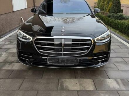 Чорний Мерседес С Клас, об'ємом двигуна 3 л та пробігом 64 тис. км за 139800 $, фото 1 на Automoto.ua