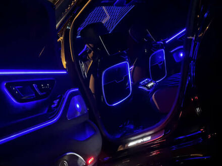 Черный Мерседес С Класс, объемом двигателя 3.98 л и пробегом 95 тыс. км за 135 $, фото 1 на Automoto.ua