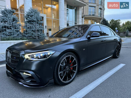 Черный Мерседес С Класс, объемом двигателя 3.98 л и пробегом 23 тыс. км за 185000 $, фото 1 на Automoto.ua