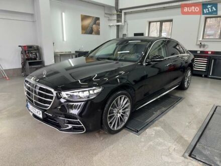 Чорний Мерседес С Клас, об'ємом двигуна 3 л та пробігом 3 тис. км за 187000 $, фото 1 на Automoto.ua