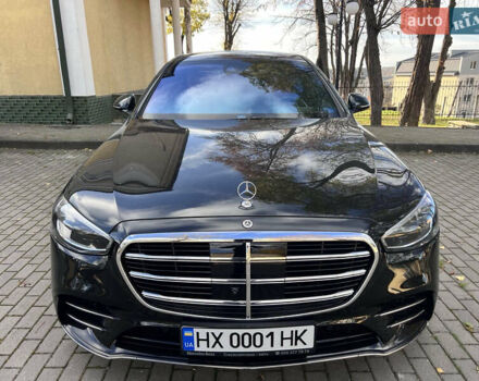 Чорний Мерседес С Клас, об'ємом двигуна 3 л та пробігом 2 тис. км за 185000 $, фото 1 на Automoto.ua