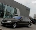 Коричневый Мерседес С Класс, объемом двигателя 4 л и пробегом 290 тыс. км за 10300 $, фото 1 на Automoto.ua