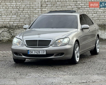 Коричневый Мерседес С Класс, объемом двигателя 5 л и пробегом 402 тыс. км за 6499 $, фото 16 на Automoto.ua