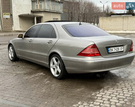 Коричневий Мерседес С Клас, об'ємом двигуна 5 л та пробігом 403 тис. км за 6399 $, фото 26 на Automoto.ua