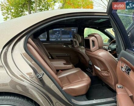 Мерседес С Класс 2009 в Коломые на Automoto.ua Коричневый Мерседес С Класс, объемом двигателя 3 л и пробегом 389 тыс. км за 19900 $, фото 10 на Automoto.ua