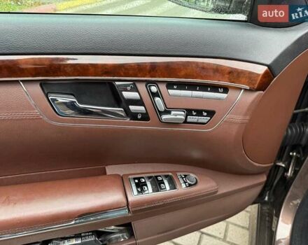 Мерседес С Класс 2009 в Коломые на Automoto.ua Коричневый Мерседес С Класс, объемом двигателя 3 л и пробегом 389 тыс. км за 19900 $, фото 14 на Automoto.ua