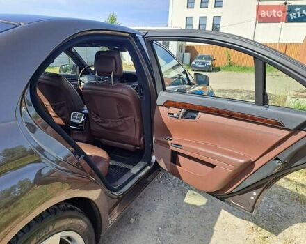 Коричневый Мерседес С Класс, объемом двигателя 4.7 л и пробегом 226 тыс. км за 20000 $, фото 9 на Automoto.ua