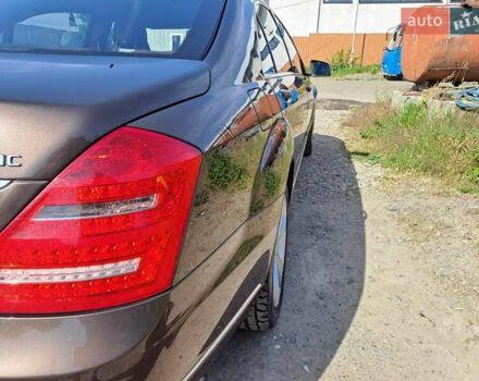 Коричневый Мерседес С Класс, объемом двигателя 4.7 л и пробегом 226 тыс. км за 20000 $, фото 3 на Automoto.ua