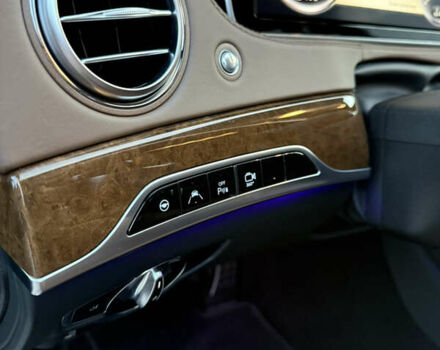 Коричневый Мерседес С Класс, объемом двигателя 4.66 л и пробегом 186 тыс. км за 39900 $, фото 18 на Automoto.ua