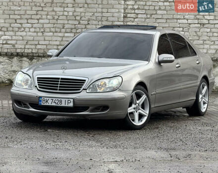 Коричневий Мерседес С Клас, об'ємом двигуна 5 л та пробігом 402 тис. км за 6499 $, фото 1 на Automoto.ua