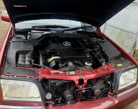 Красный Мерседес С Класс, объемом двигателя 5 л и пробегом 430 тыс. км за 6000 $, фото 12 на Automoto.ua