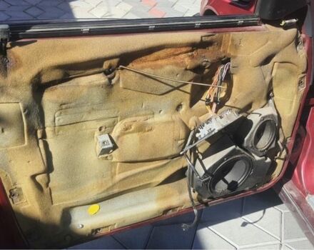 Красный Мерседес С Класс, объемом двигателя 5 л и пробегом 430 тыс. км за 6000 $, фото 7 на Automoto.ua