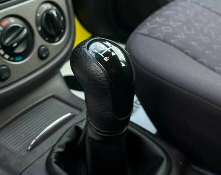 Красный Мерседес С Класс, объемом двигателя 1.4 л и пробегом 200 тыс. км за 4499 $, фото 12 на Automoto.ua