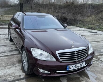 Красный Мерседес С Класс, объемом двигателя 5.5 л и пробегом 238 тыс. км за 9200 $, фото 2 на Automoto.ua