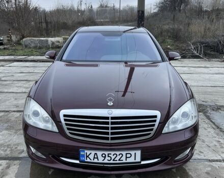 Красный Мерседес С Класс, объемом двигателя 5.5 л и пробегом 238 тыс. км за 9200 $, фото 1 на Automoto.ua