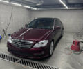 Красный Мерседес С Класс, объемом двигателя 5.51 л и пробегом 350 тыс. км за 15000 $, фото 1 на Automoto.ua