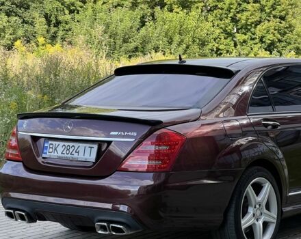 Мерседес С Класс 2007 в Ровно на Automoto.ua Красный Мерседес С Класс, объемом двигателя 4.7 л и пробегом 315 тыс. км за 7700 $, фото 4 на Automoto.ua