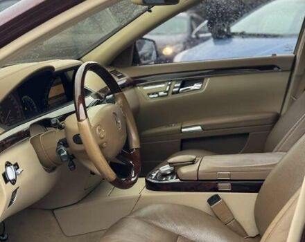 Красный Мерседес С Класс, объемом двигателя 4.7 л и пробегом 300 тыс. км за 9999 $, фото 6 на Automoto.ua